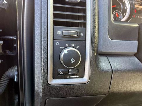 Used 2018 RAM 1500 Express w/ Express Value Package image 16