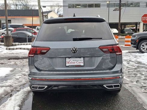 Used 2022 Volkswagen Tiguan SEL R-Line image 23