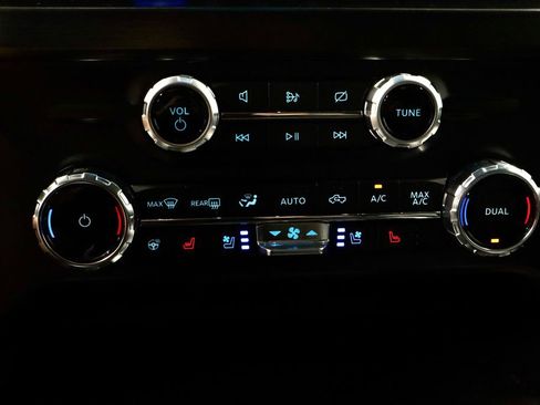 Certified 2023 Ford F350 Lariat AWD/4WD image 30