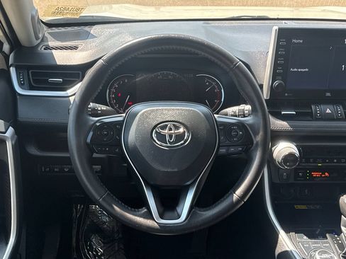 Used 2022 Toyota RAV4 Limited AWD/4WD image 14