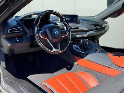 Used 2019 BMW i8 Coupe AWD/4WD image 7