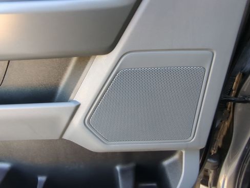 Used 2023 Ford F150 XLT image 14