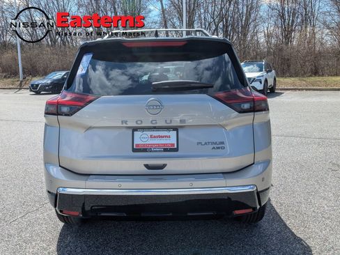 New 2026 Nissan Rogue Platinum image 8