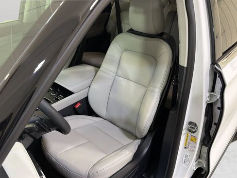 New 2026 Lincoln Aviator 2WD image 9