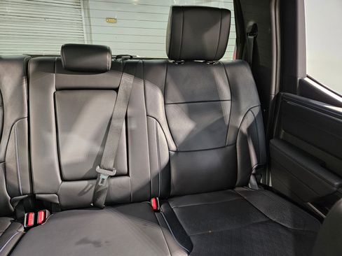 Used 2025 Toyota Tundra Platinum AWD/4WD image 14