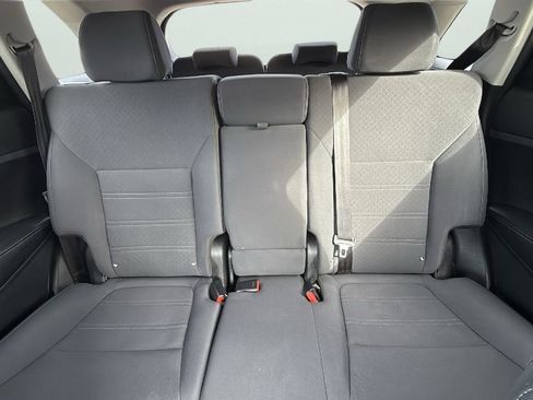 Used 2019 Kia Sorento LX image 22