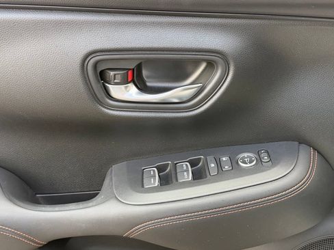 Used 2024 Honda HR-V Sport image 19