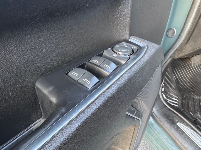 Used 2025 Chevrolet Silverado 1500 LT AWD/4WD image 21