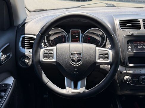 Used 2020 Dodge Journey SE w/ SE Popular Equipment Group FWD image 41