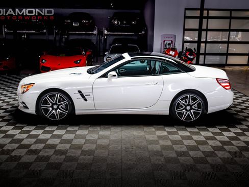Used 2015 Mercedes-Benz SL 550 image 59