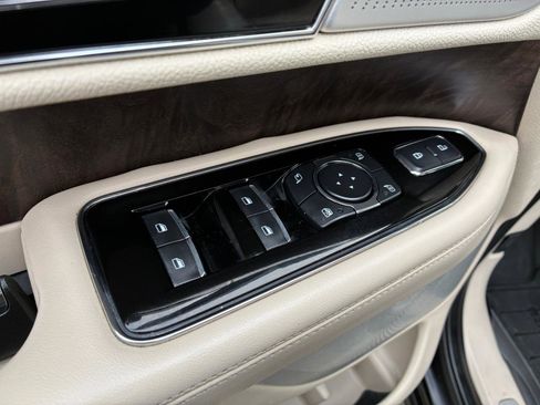 Used 2020 Lincoln Navigator L Reserve w/ Luxury Package image 12