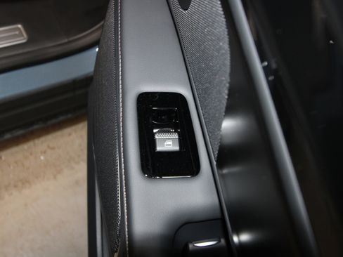 New 2026 Lincoln Nautilus Reserve w/ Jet Appearance Package image 29