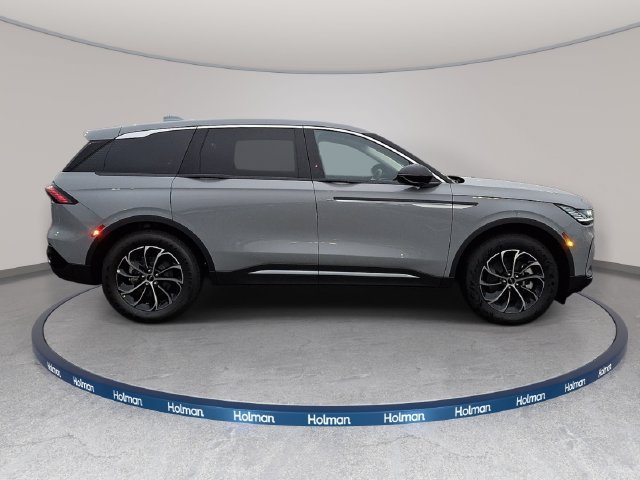 New 2026 Lincoln Nautilus Premier AWD/4WD image 4