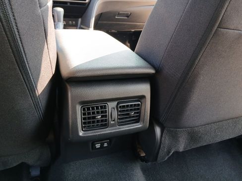Used 2025 Toyota Camry LE FWD image 19