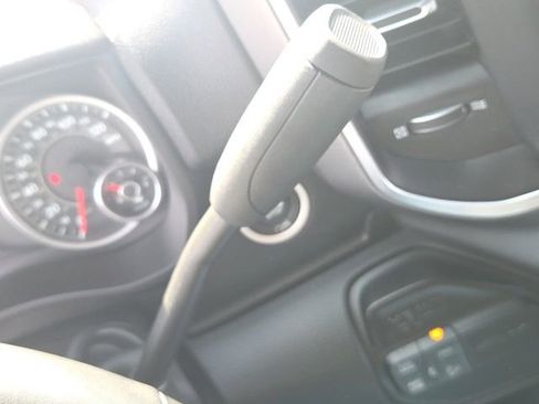 Used 2024 RAM 2500 Big Horn w/ Off Road Package image 40