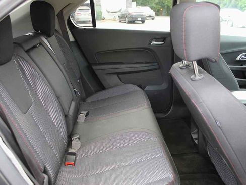 Used 2017 Chevrolet Equinox LT FWD image 30