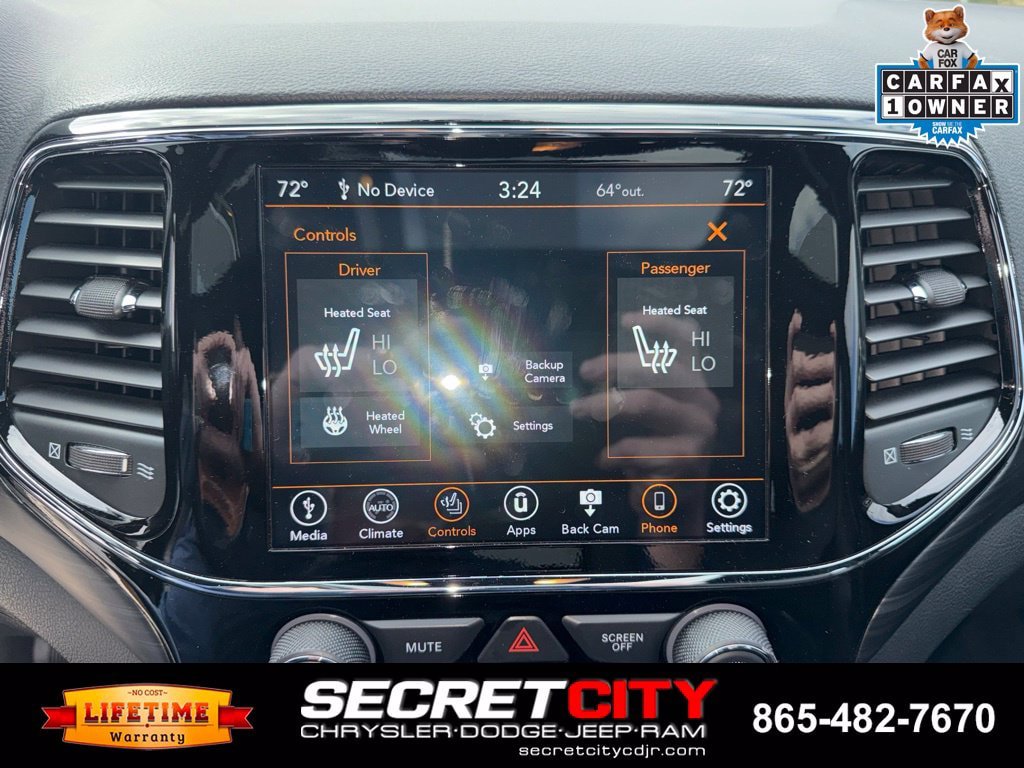 Used 2022 Jeep Grand Cherokee Laredo X AWD/4WD image 33
