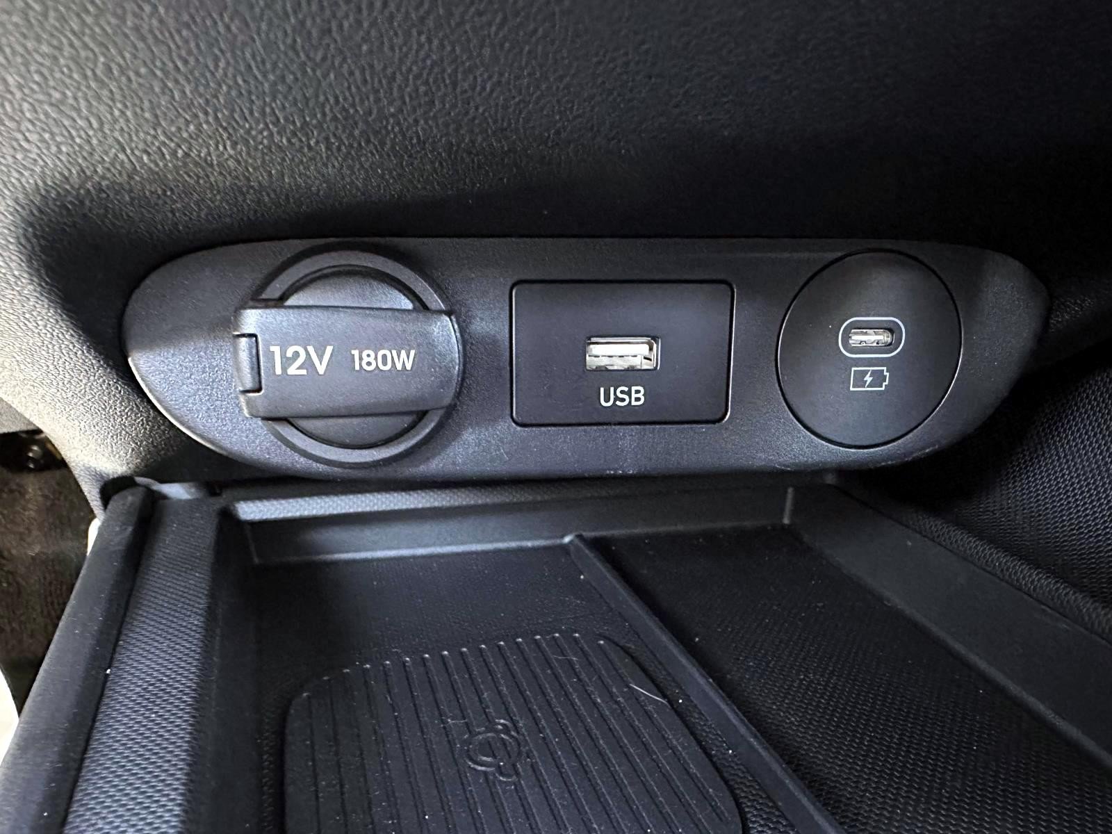 Used 2025 Hyundai Elantra Sport FWD image 24