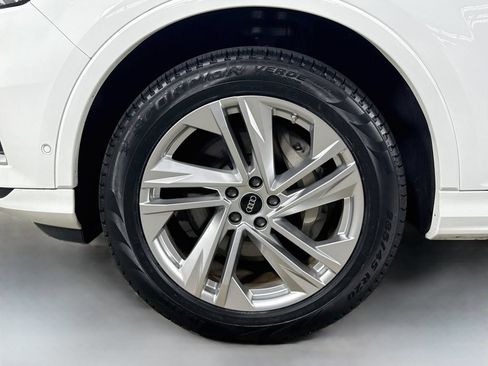 Used 2023 Audi Q7 3.0T Premium Plus w/ Premium Plus Package AWD/4WD image 31