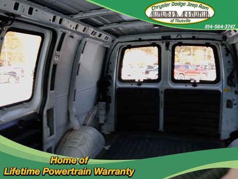 Used 2009 Chevrolet Express 1500 image 16