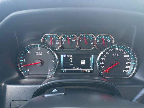 Used 2018 Chevrolet Silverado 1500 High Country AWD/4WD image 24