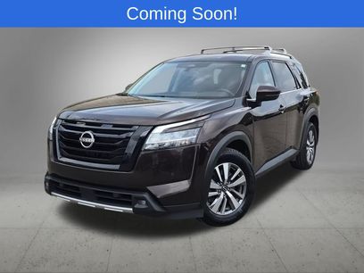 Used 2022 Nissan Pathfinder SL w/ SL Black Package