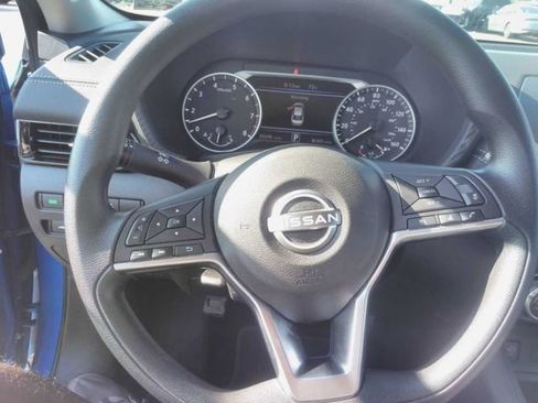 Used 2024 Nissan Sentra SV FWD image 4