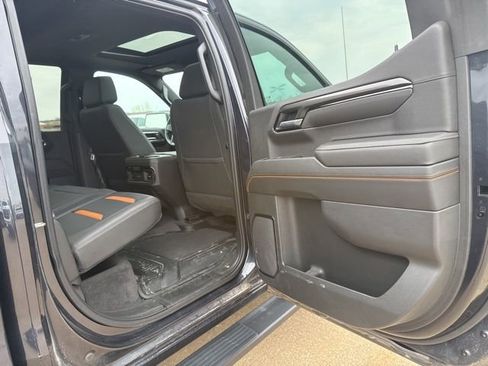 Used 2023 GMC Sierra 1500 AT4 w/ AT4 Preferred Package image 18
