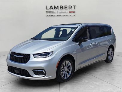 Used 2026 Chrysler Pacifica Limited