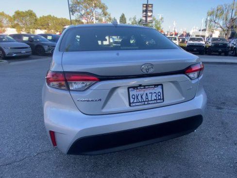 Used 2024 Toyota Corolla LE image 7