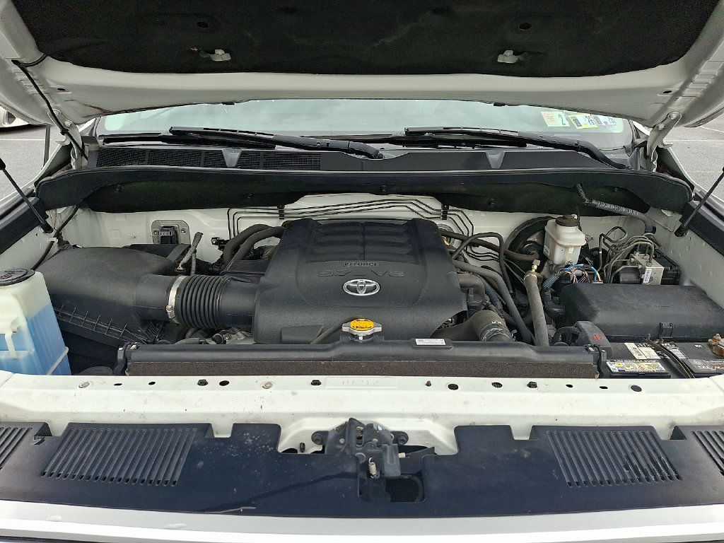 Used 2017 Toyota Tundra Limited AWD/4WD image 28