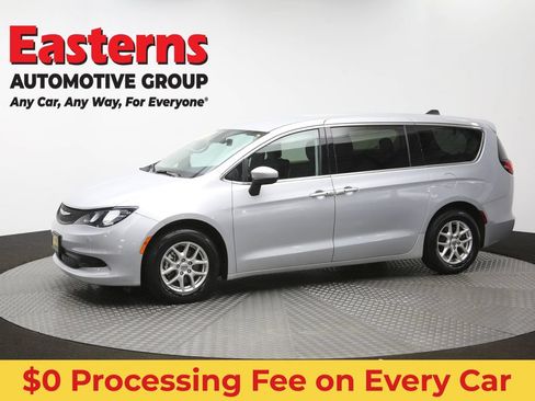 Used 2023 Chrysler Voyager LX FWD image 58