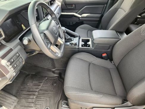 Used 2025 Toyota 4Runner SR5 image 9