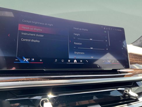 Used 2026 BMW X7 M60i image 15