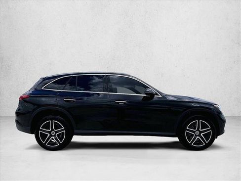 Certified 2026 Mercedes-Benz GLC 300 image 5