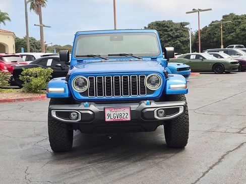 Used 2024 Jeep Wrangler Unlimited Sahara w/ Safety Group AWD/4WD image 2