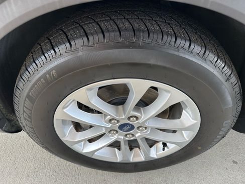 Certified 2020 Ford Escape SE FWD image 5