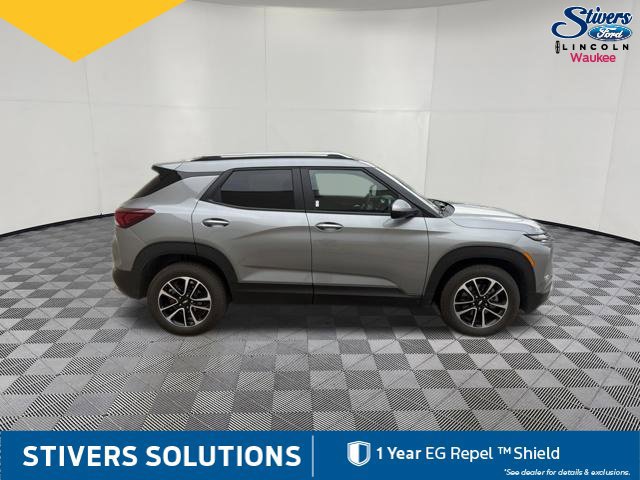 Used 2025 Chevrolet TrailBlazer LT FWD image 5