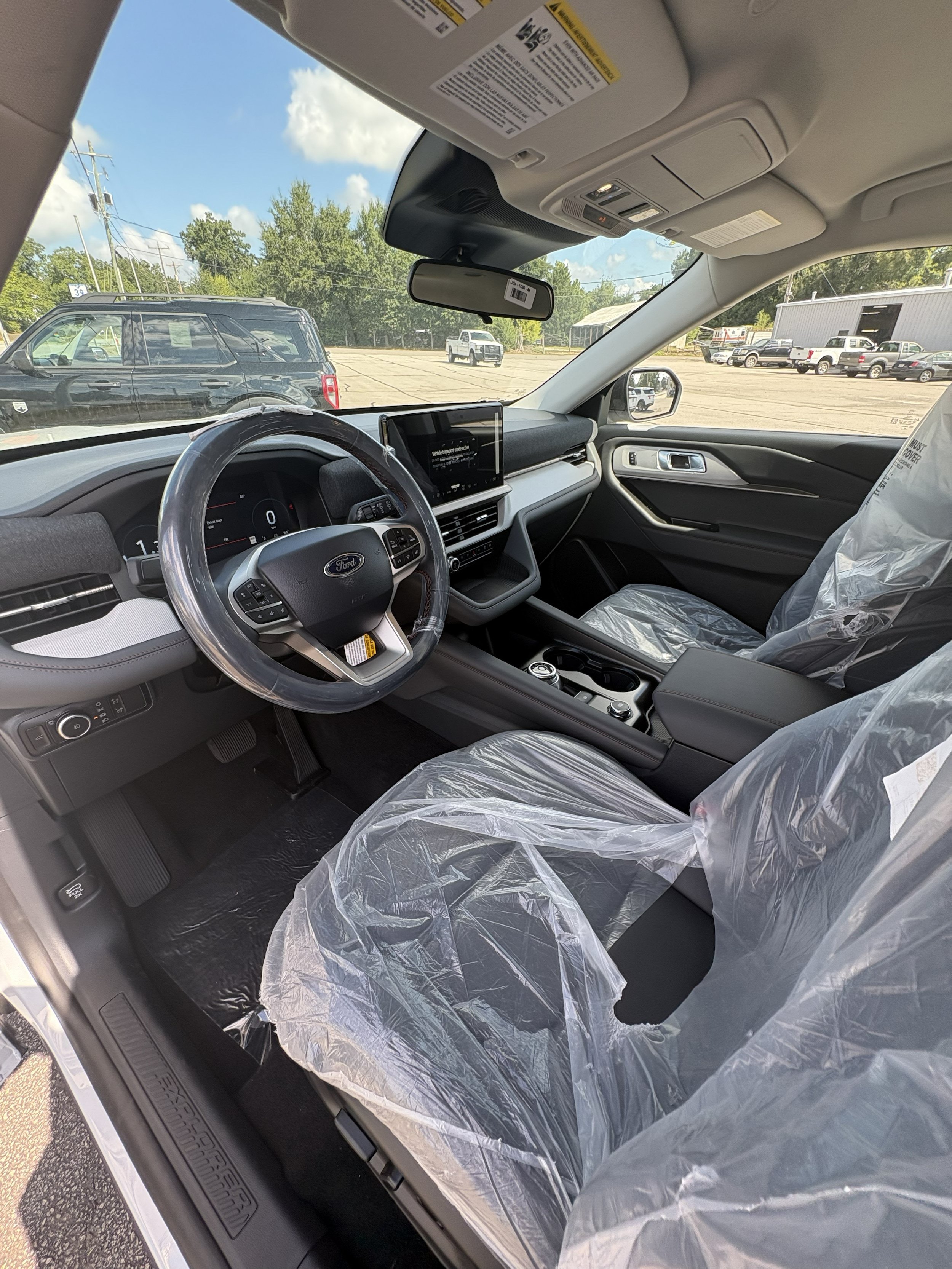 New 2026 Ford Explorer Active w/ Active Comfort Package RWD image 10