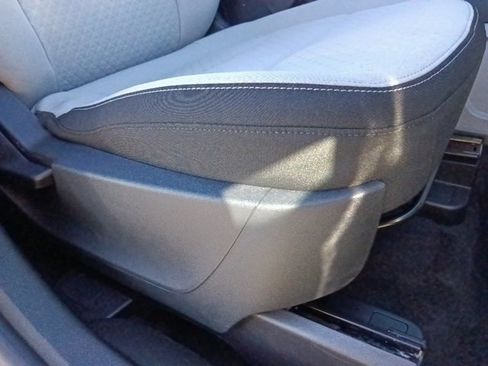 Used 2025 Ford Escape Active image 30