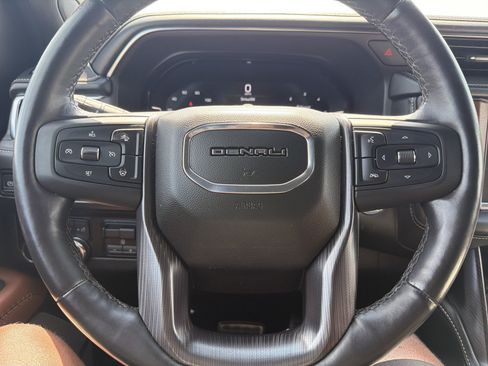 Used 2023 GMC Yukon XL Denali Ultimate AWD/4WD image 25