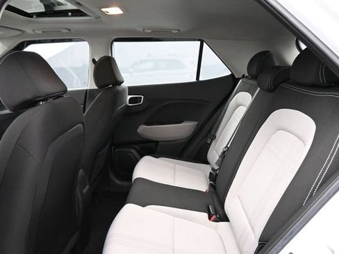 Used 2023 Hyundai Venue SEL w/ Cargo Package FWD image 21