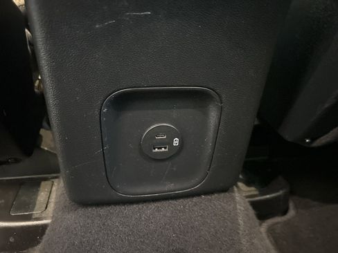 Used 2020 Ford Escape SE Sport image 13