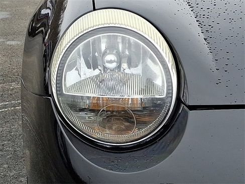 Used 2002 Ford Thunderbird image 10