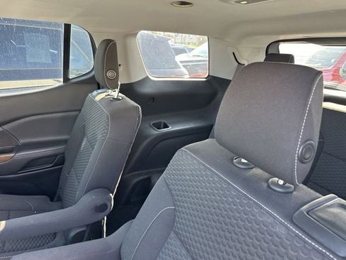 Used 2019 GMC Acadia SLE image 11