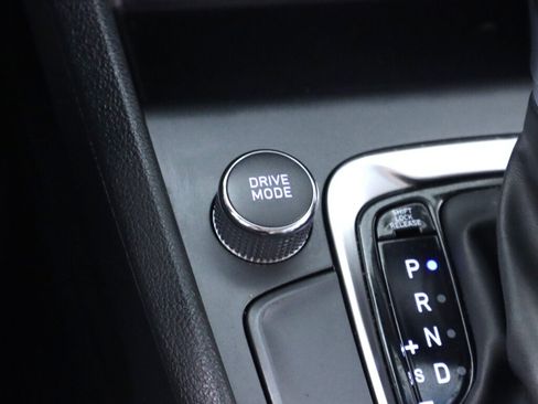 Used 2023 Hyundai Kona SE AWD/4WD image 26