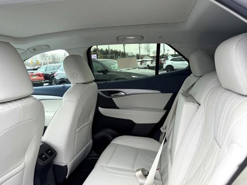 New 2026 Buick Envision Avenir image 7