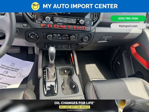Used 2025 Nissan Frontier PRO-4X w/ Pro Premium Package AWD/4WD image 20