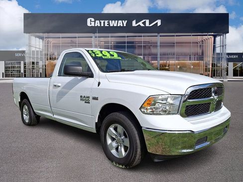 Used 2020 RAM 1500 Classic SLT image 1