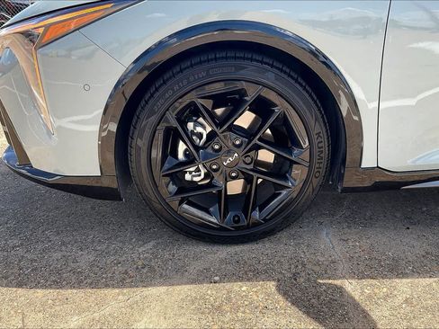 Certified 2025 Kia K4 GT-Line Turbo FWD image 8